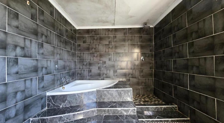 3 Bedroom Property for Sale in Lennox Estate Eastern Cape
